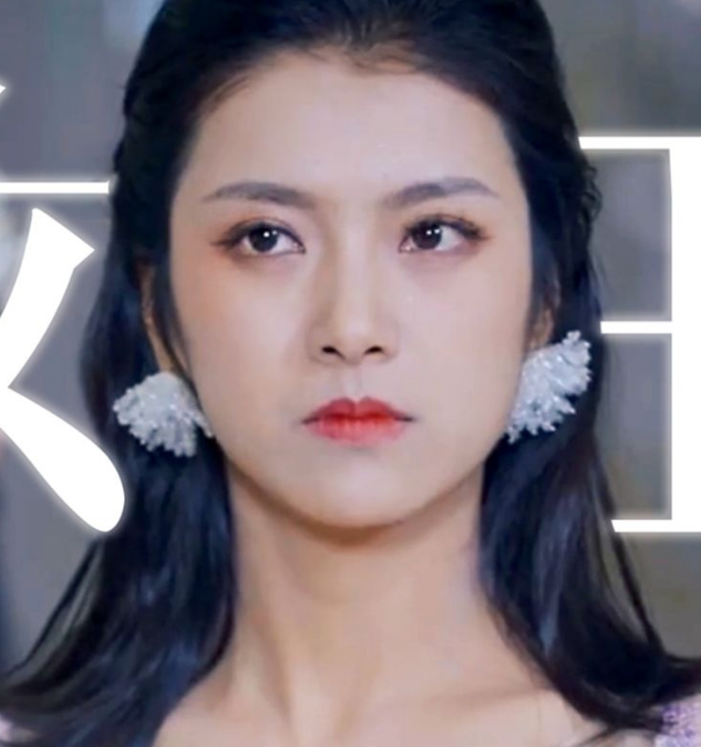 万亿女王惹不起第1-20集